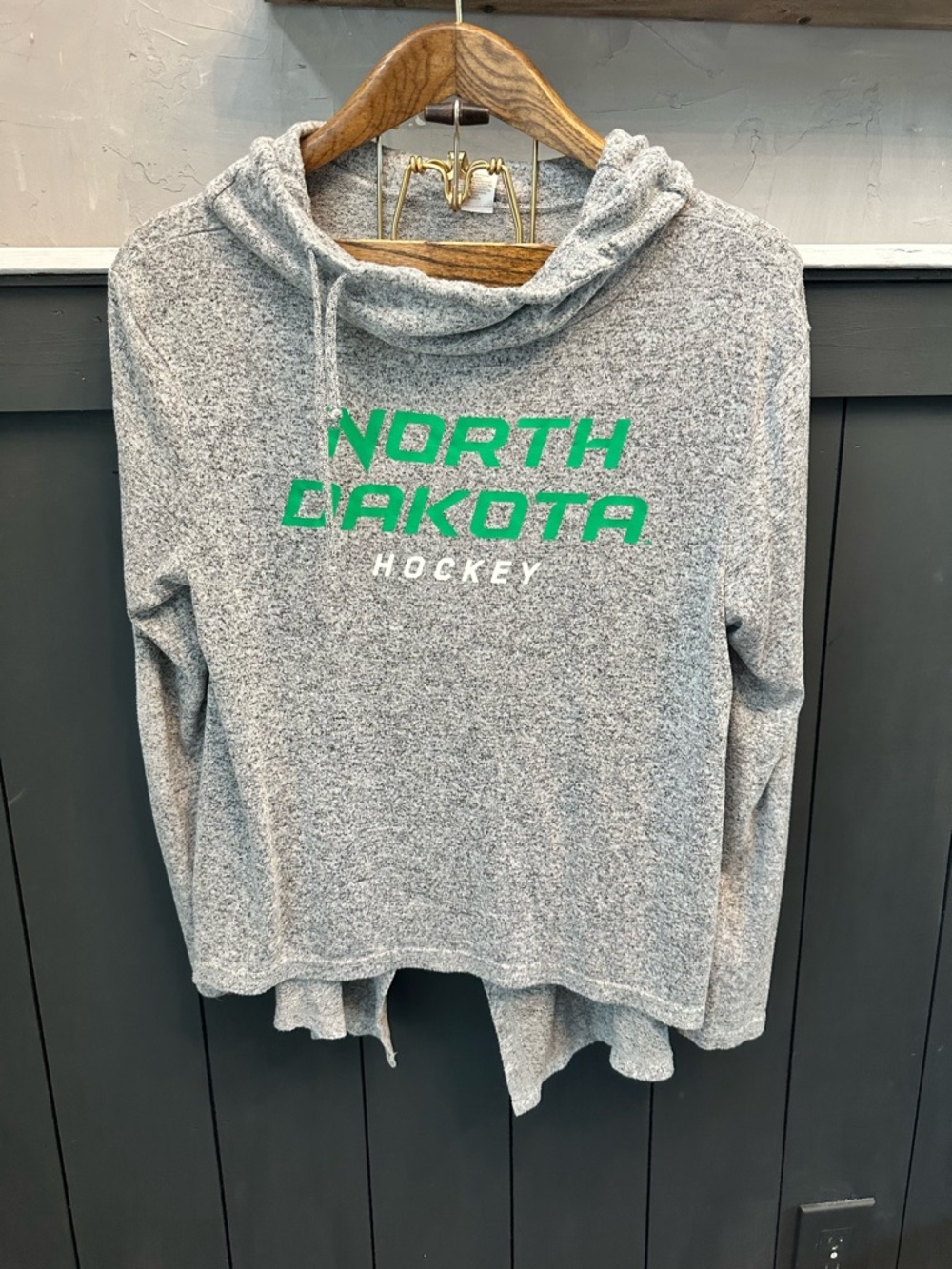 University of North Dakota Heather Gray‎ Split Back Tie Neck Top Size Small Long